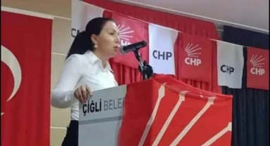 CHP'DEN İHRAÇ EDİLEN ÇİÇEK KAÇAR, İSİM VERMEDEN NİYAZİ ARSLAN, ERKAN AKAR VE ERDAL TANER'E SERT SÖZLER