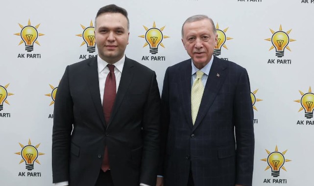 AK PARTİ GENEL MERKEZDE DİKKAT ÇEKİCİ DEĞİŞİM