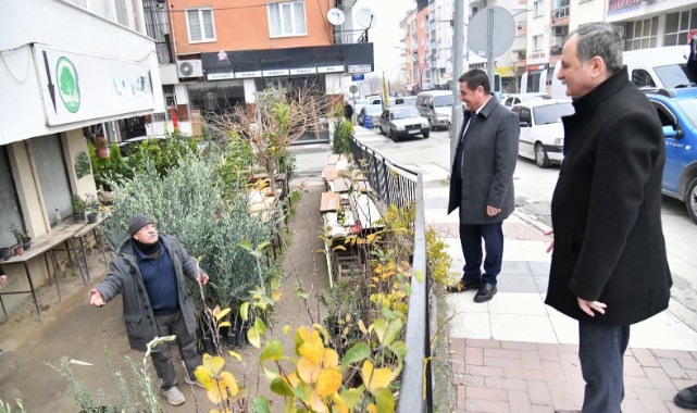 BAŞKAN BALABAN YENİMAHALLE’DE ESNAF ZİYARETİ YAPTI