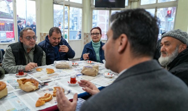 Başkan Zeyrek Sabahın İlk Işıklarıyla Halkla Buluştu