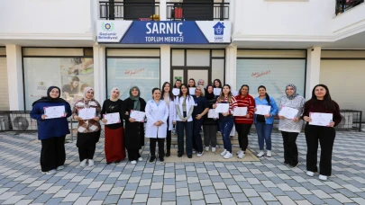 Gaziemir’de Gebe Okulu ile Anne Adaylarına Destek