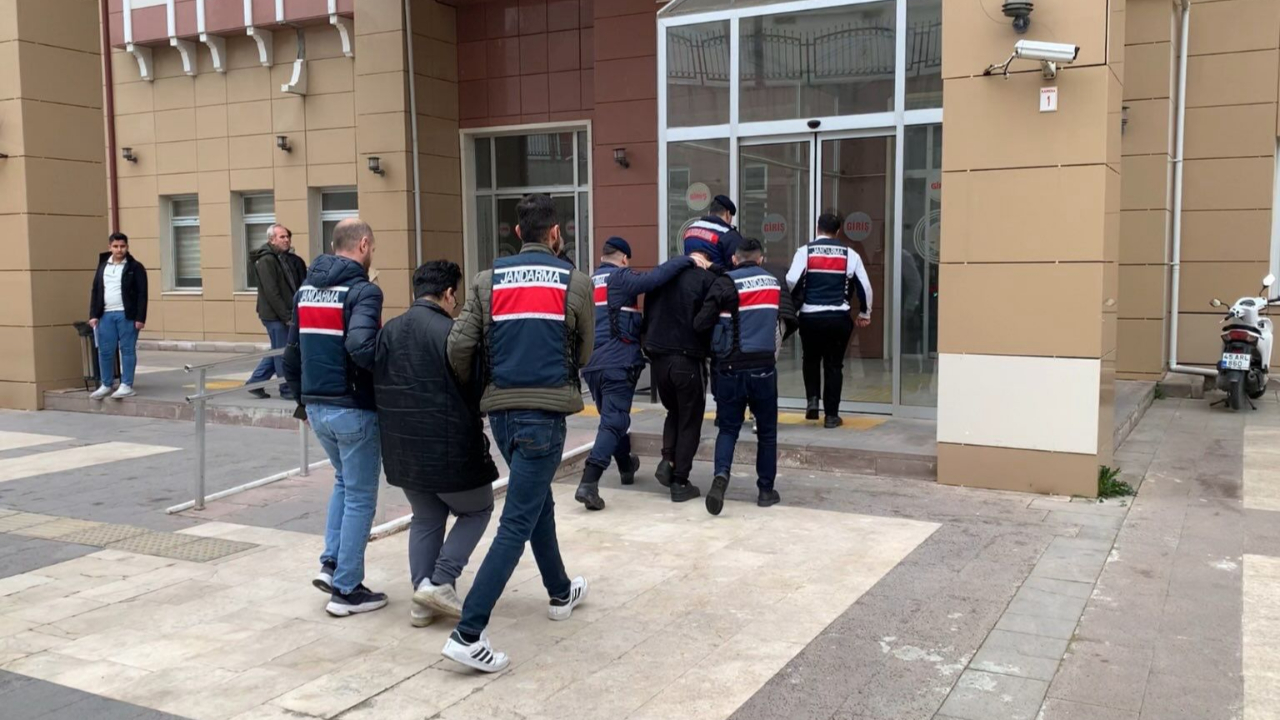 Manisa’da Terör Örgütü Operasyonu: 2 Kişi Tutuklandı