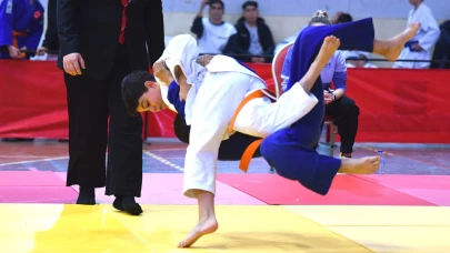 Yunusemreli Sporcular Judo ve Güreşte 22 Madalya Aldı