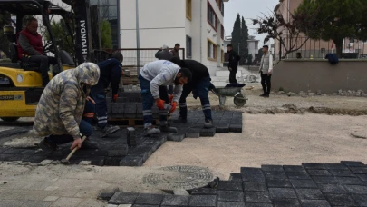 Yunusemre’den Bozulan Yollara Hızlı Müdahale