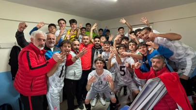 Manisa Spor Lisesi Futbol Takımı Türkiye Yarı Finallerinde!