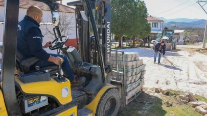 Yunusemre Belediyesi’nden Osmancalı’da Yol Çalışması