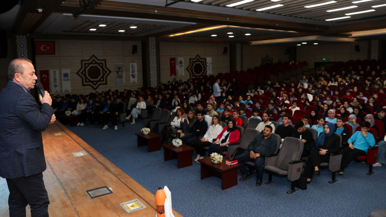 Bilim Yunusemre’yle Büyüyor