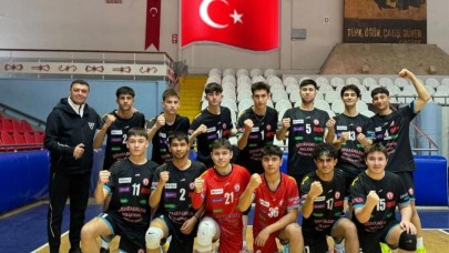 Şehzadeler Belediyespor, Akhisar’ı Set Vermeden Geçti