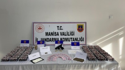 Akhisar’da Uyuşturucu ve Silah Operasyonu: 5 Şüpheli Gözaltında