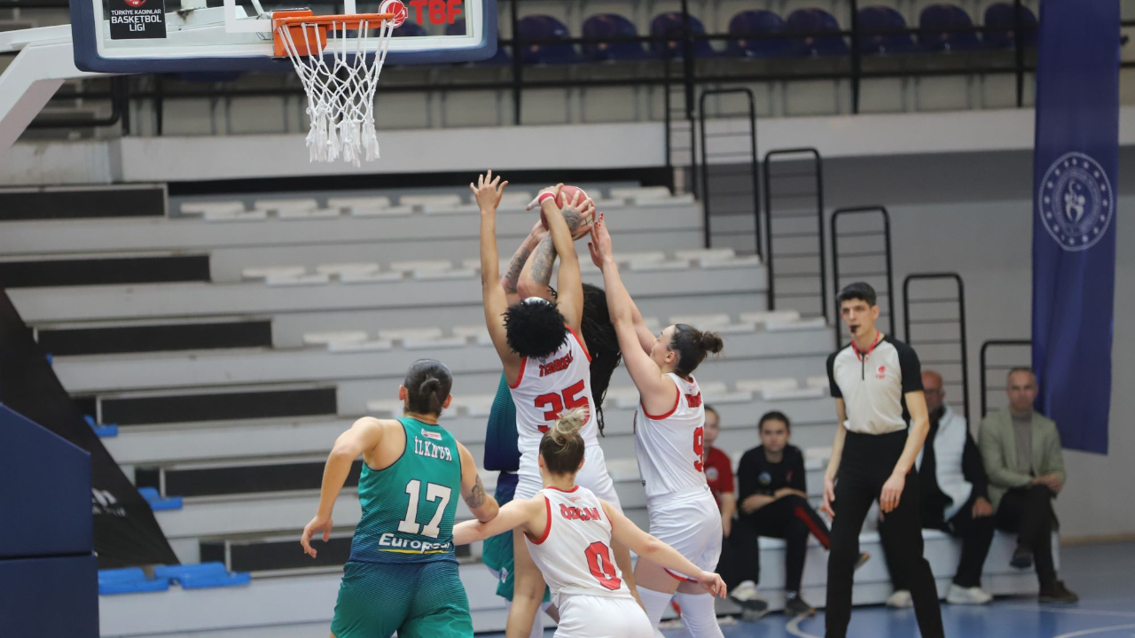 Turgutlu Belediyespor Final İçin Parkede: Taraftar Desteği Bekleniyor