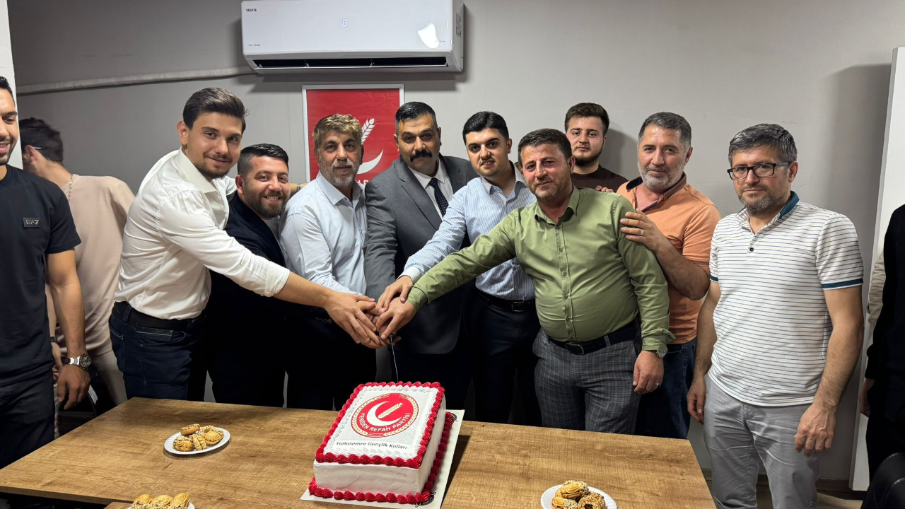 Yeniden Refah Yunusemre’de Gençlik Kollarına Taze Kan