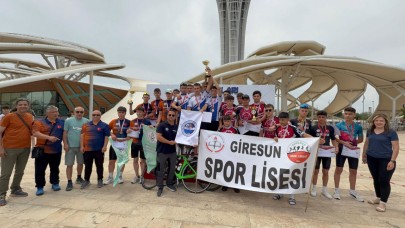 Manisa OSB MTAL Bisiklet Takımı Türkiye Şampiyonu