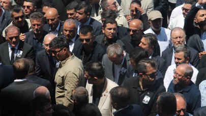 Manisa, Ferdi Zeyrek’i Gözyaşlarıyla Uğurladı