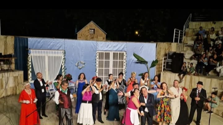 Efes Selçuk’ta Sanat ve Dayanışma Aynı Sahneyi Paylaştı