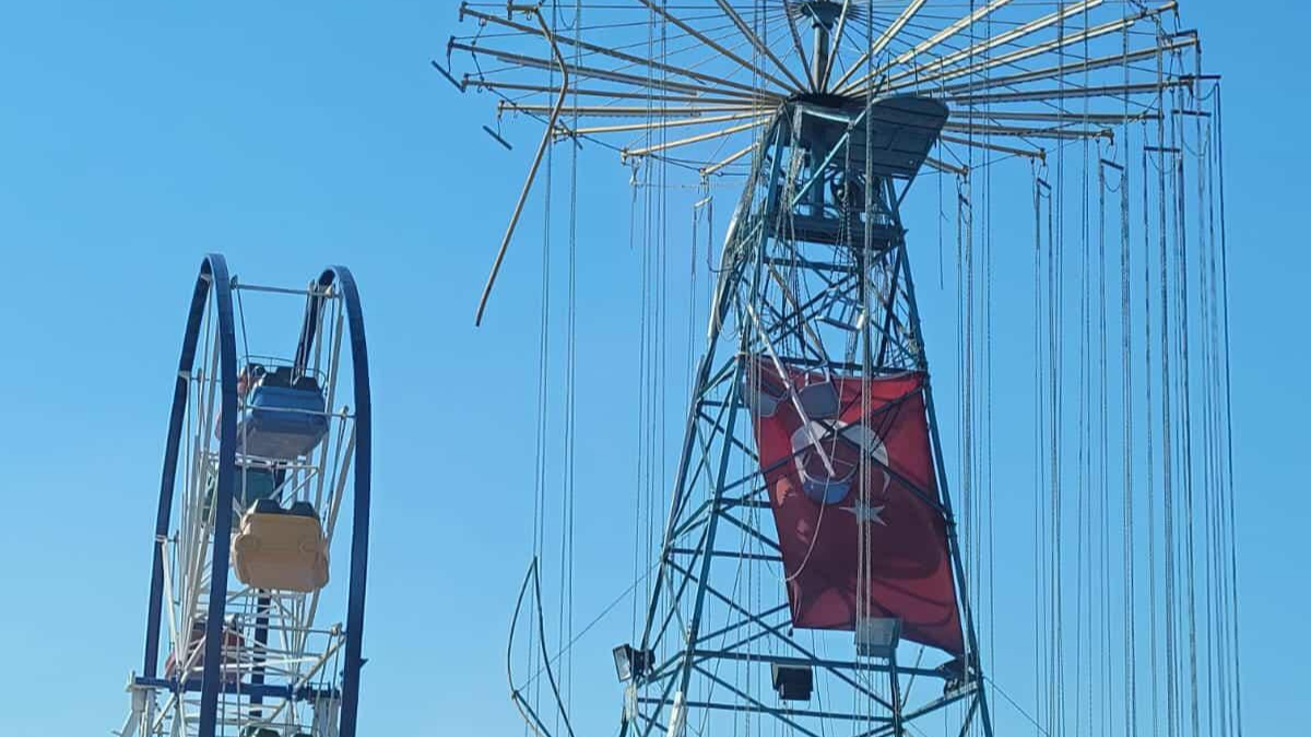 Turgutlu’da Lunaparkta Salıncak Faciası: İki Çocuk Ağır Yaralandı