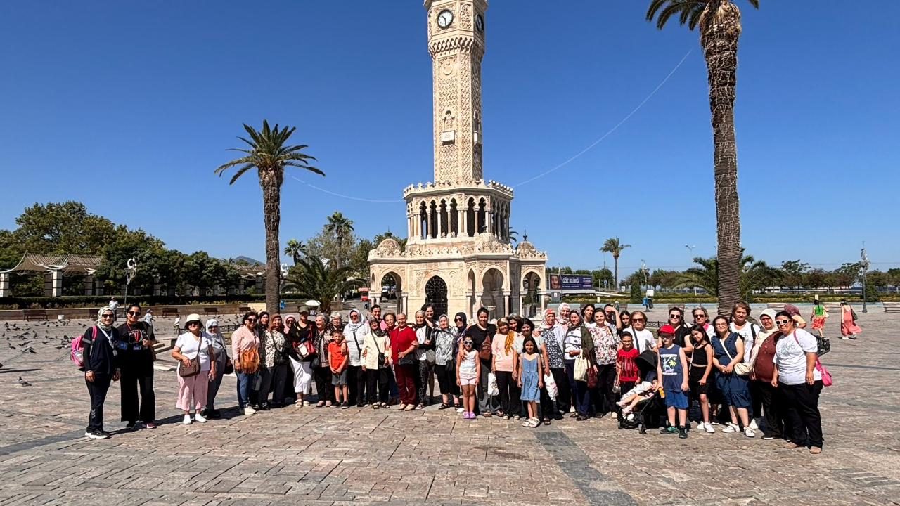 Yunusemreli Kadınlar İzmir Gezisiyle Tarihe Yolculuk Yaptı
