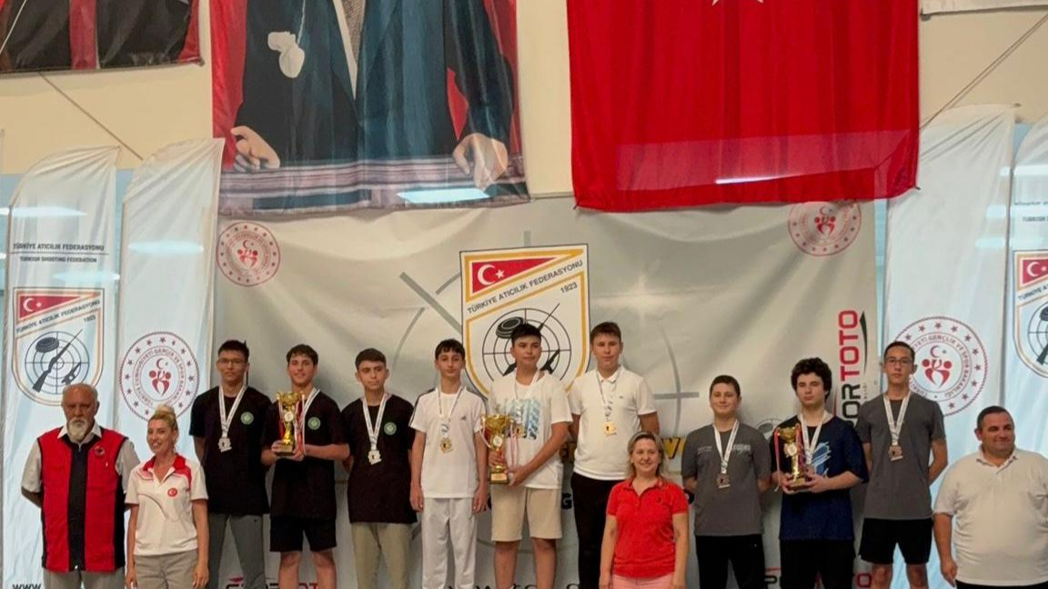 Manisalı Sporculardan Atıcılıkta Madalya Yağmuru