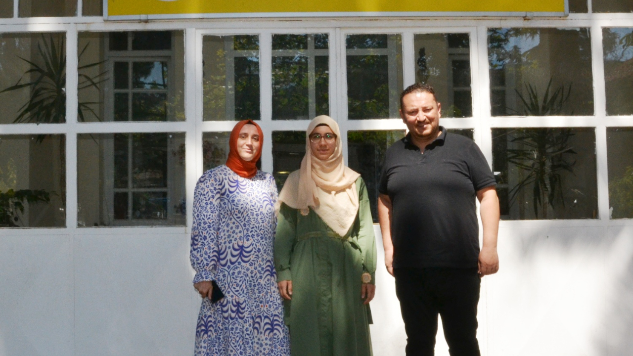 Gediz Anadolu Lisesi’nden Türkiye 5’inciliği: Ayşe Zehra Tekin Manisa’nın Gururu Oldu