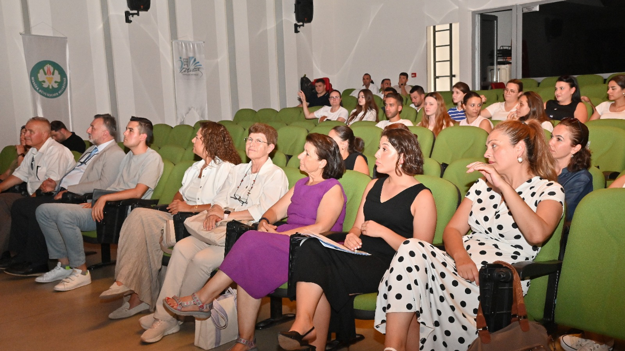 Manisa Büyükşehir’den “Bağımlılığı Terk Et” Semineriyle Farkındalık Çağrısı