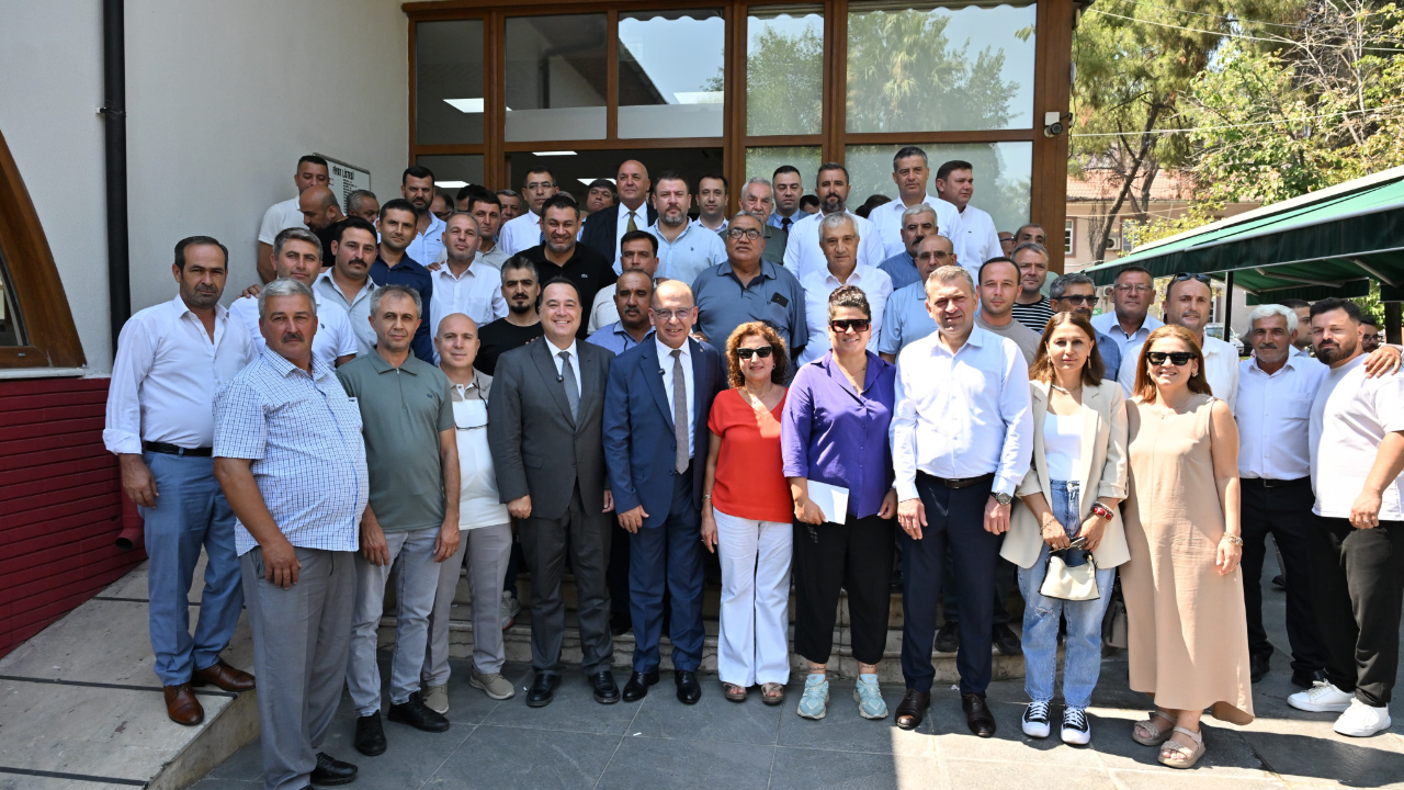 Başkan Dutlulu Turgutlu’da Muhtarlarla Buluştu: “El Ele Verip Manisa’ya Güzel Bir İz Bırakalım”