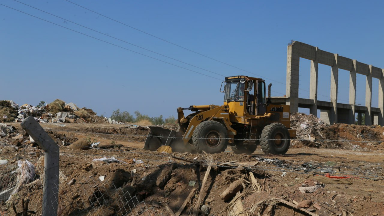 Edremit Belediyesi’nden Altınoluk’ta Temizlik Seferberliği