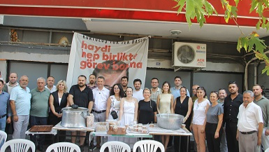 Akhisar CHP&#039;den aşure etkinliğ