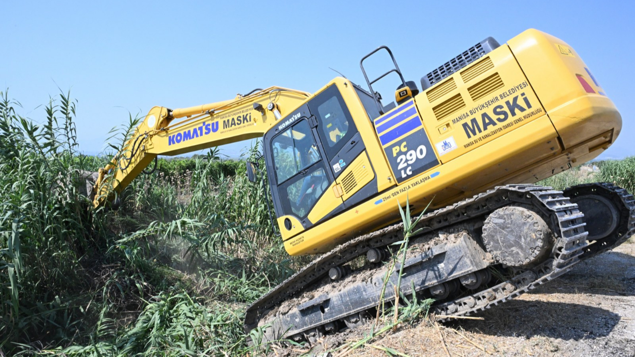 Gümülceli’de Dere Temizliğiyle Yangın ve Taşkın Riskine Karşı Etkin Önlem