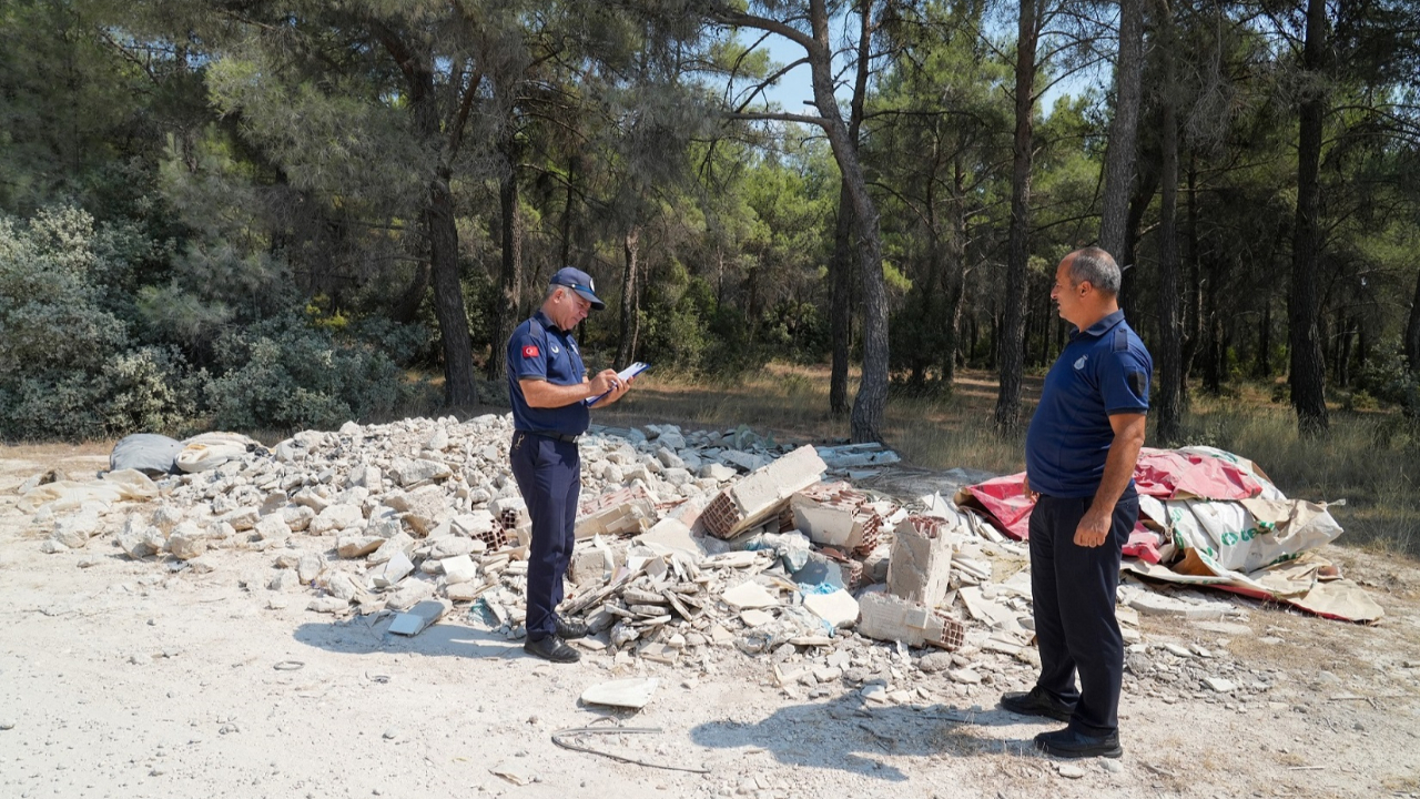 Gaziemir’de Kaçak Moloz Dökene 514 Bin Lira Ceza