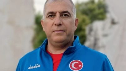 Akhisarlı Öğretmene Milli Görev