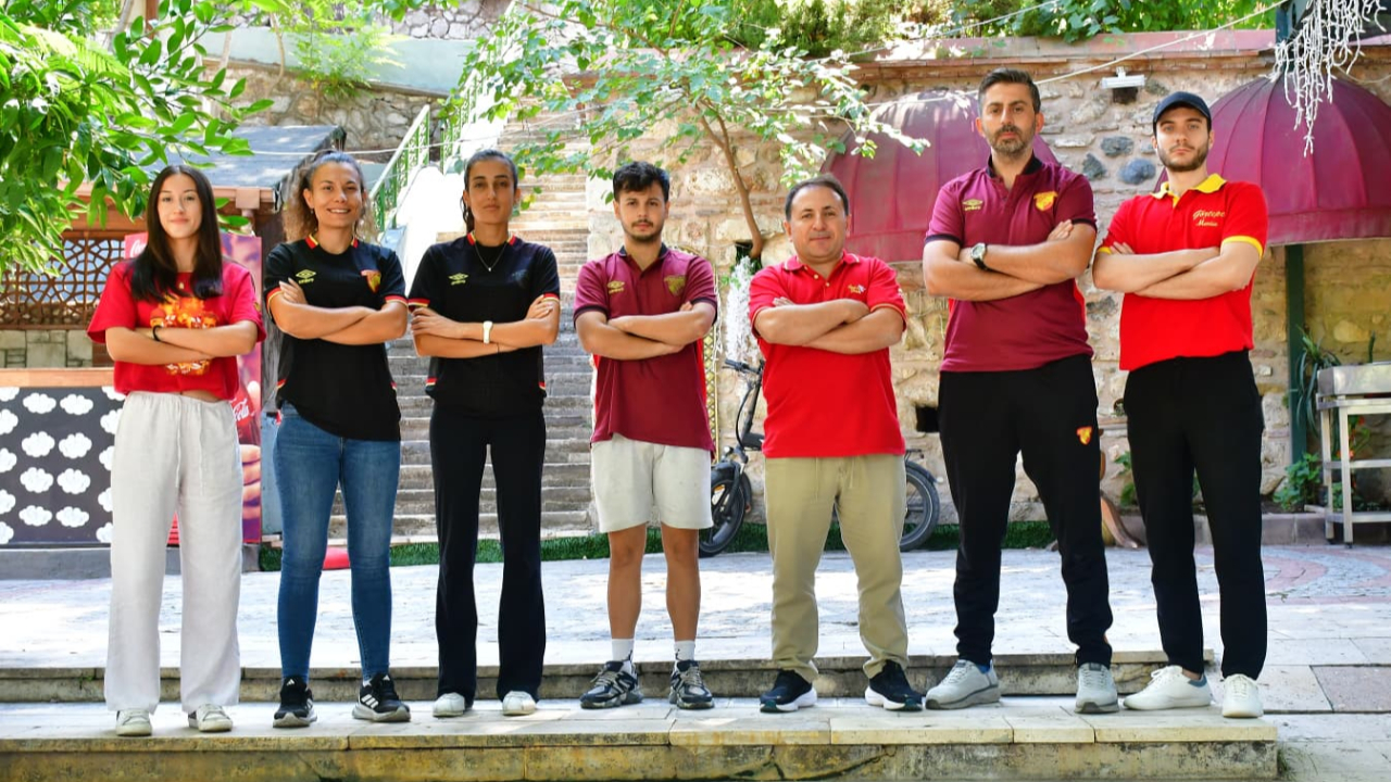 Manisa Göztepe Futbol Okulları Yetenekli Sporcular Yetiştiriyor