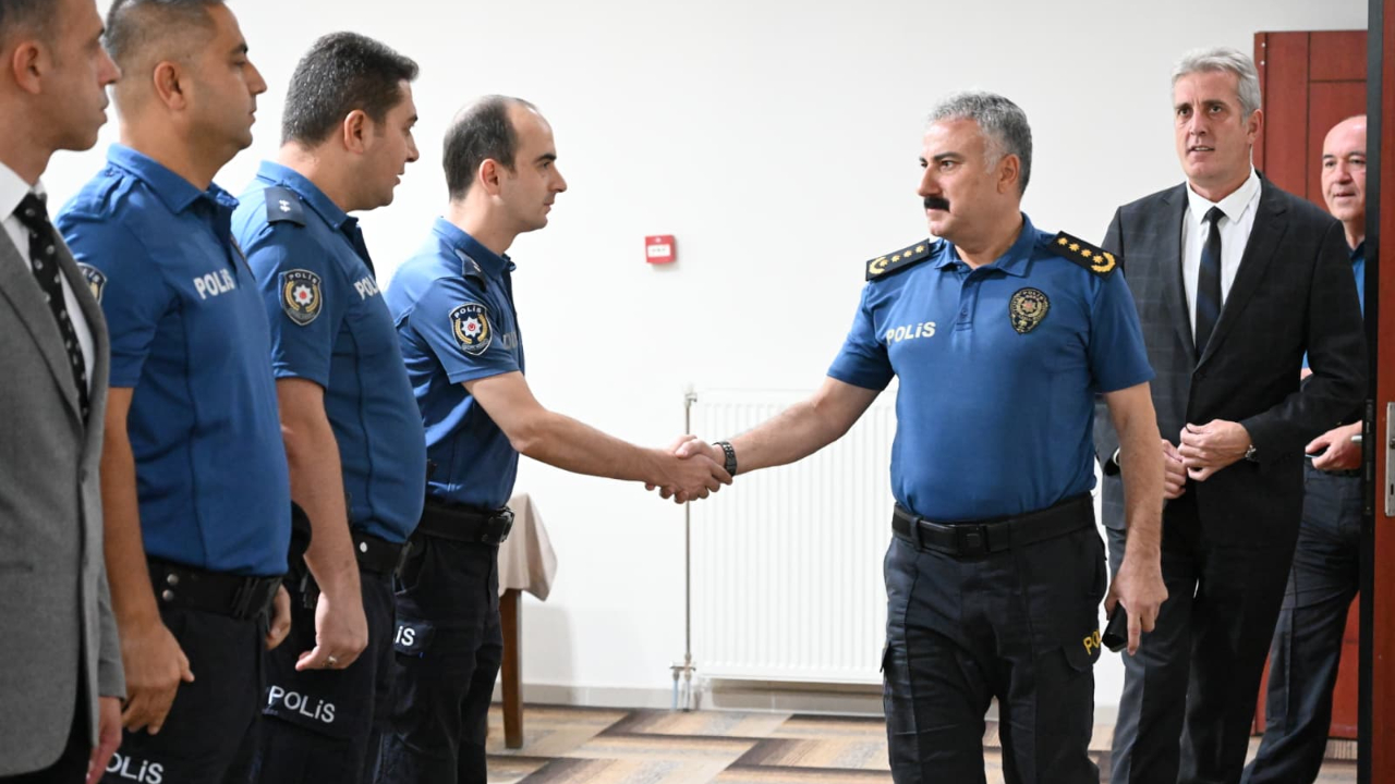 Manisa Emniyet Müdürlüğü’nde “Ayın Personeli”ne Ödül