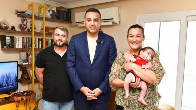 Çiğli’de yeni doğan bebeklere hediye çantası