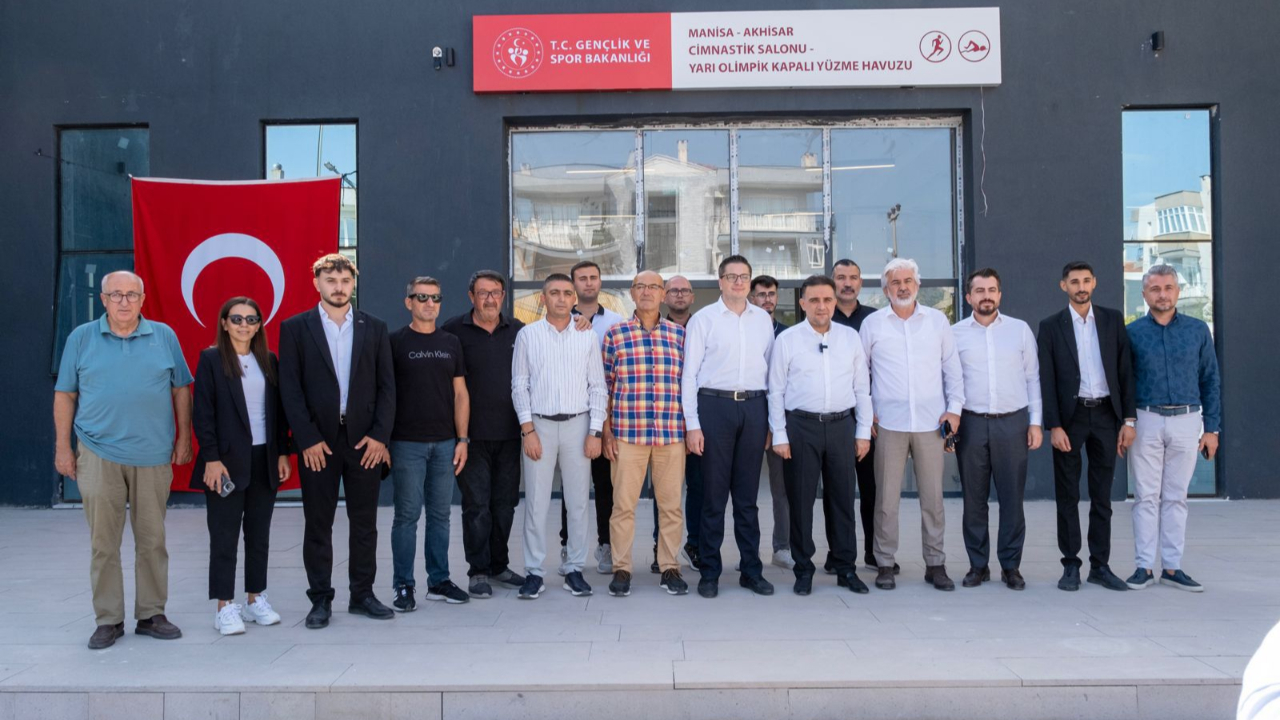 AK Parti Heyeti Akhisar’da Yatırımları İnceledi, Vatandaşla Buluştu