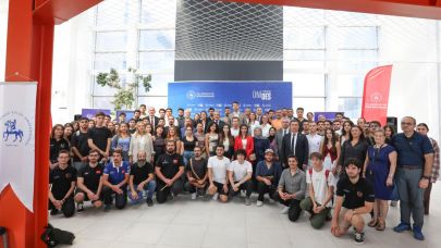 Dokuz Eylül Üniversitesi’nde ÜNİDES Zirvesi Düzenlendi