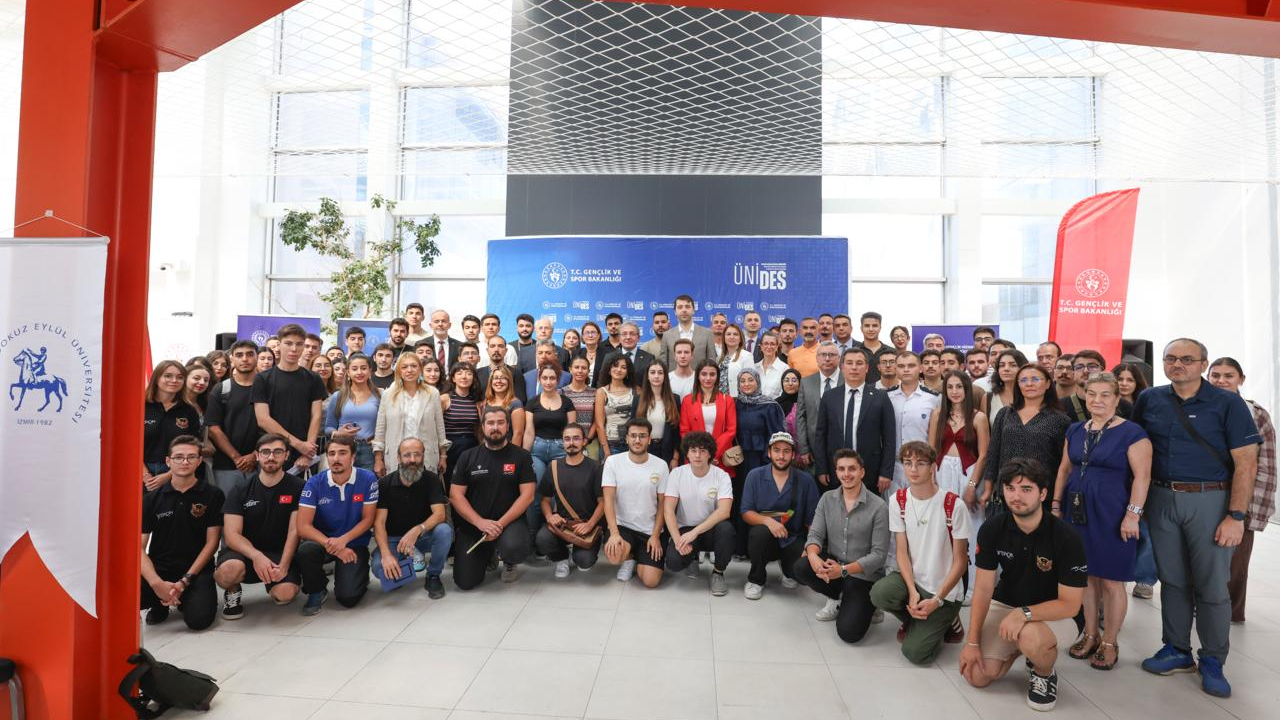 Dokuz Eylül Üniversitesi’nde ÜNİDES Zirvesi Düzenlendi