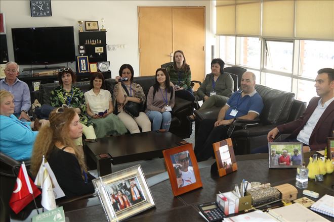 4 ülkeden 10 dil öğretmeni Belediye Başkanı Salih Hızlı´nın konuğu oldu