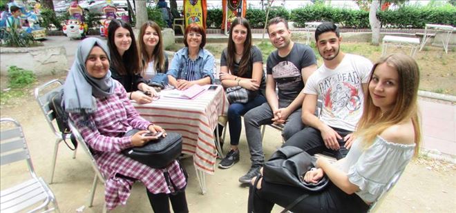 Ekin´in elinden MCBÜ´lü öğrenciler tuttu