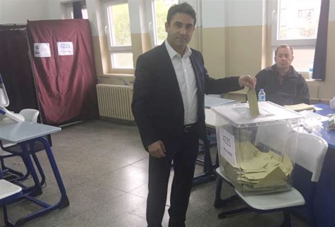 Halkımız Oynanan oyunları, Oylarıyla Bozacak