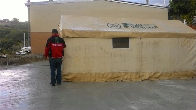 İBADET İÇİN ÇADIR KURDULAR