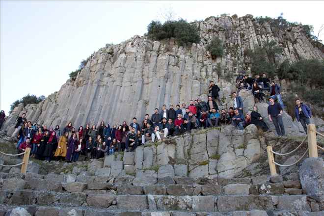 Kula Jeoparkı Bilimin Hizmetinde
