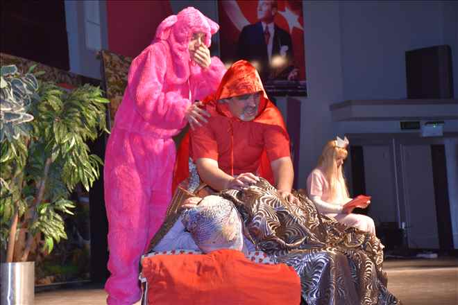 Kültür Sanat´a Önem Veriyoruz