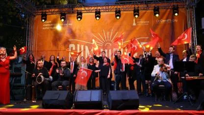 Belevi’de Cumhuriyet Coşkusu: “Yaşasın Atatürk!”