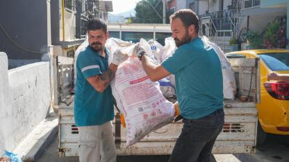 Gaziemir Belediyesi’nden Kışa Hazırlık: Yakacak Odun Desteği