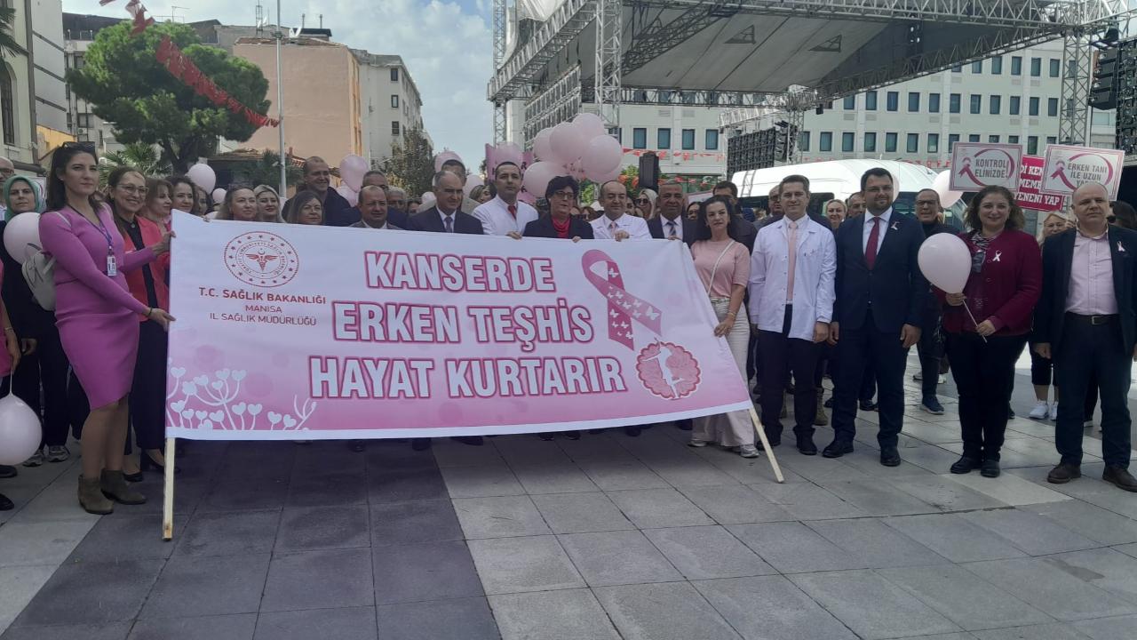 Manisa'da Kadınlar Meme Kanserine Karşı Yürüdü: Erkan Tanı Hayat Kurtarır"