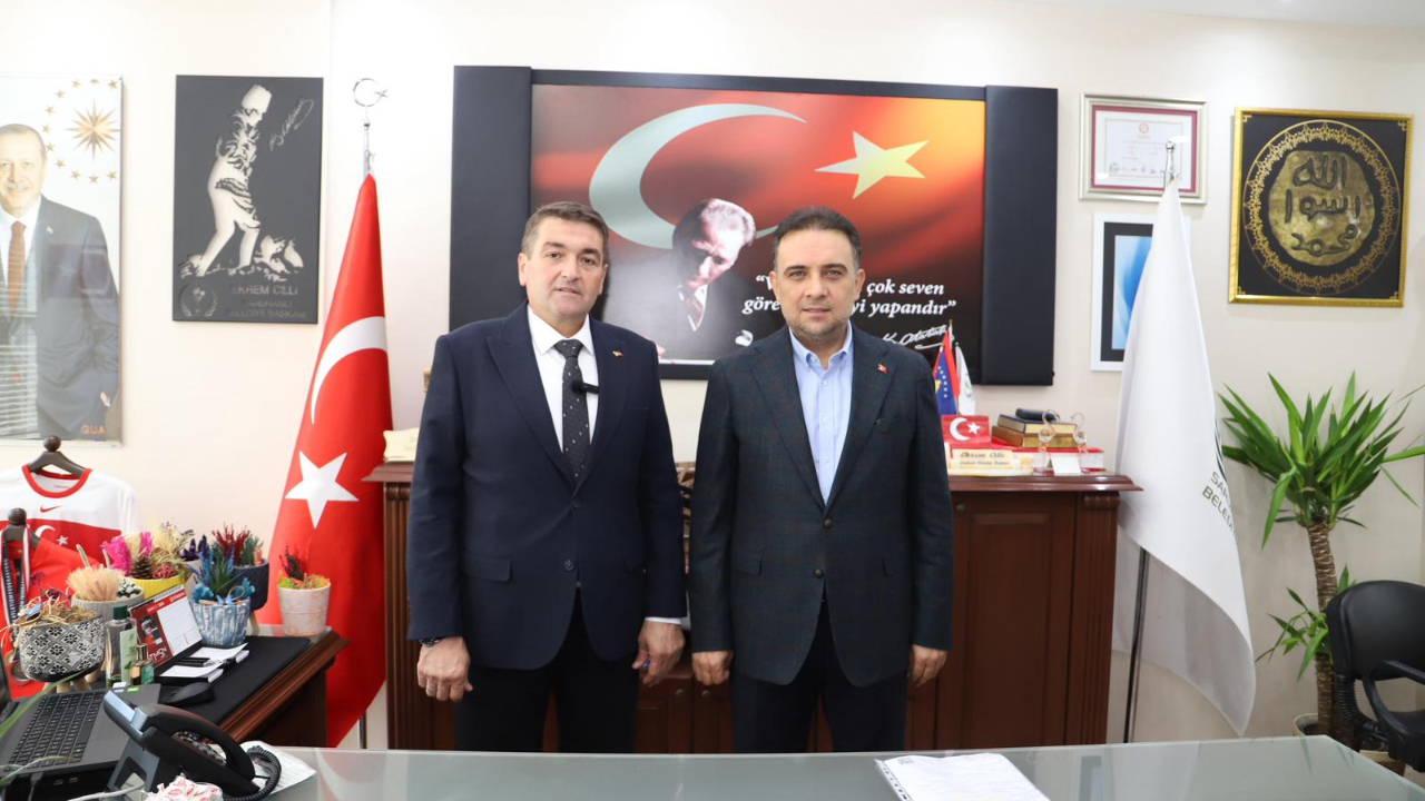 Murat Baybatur’dan Saruhanlı’ya Müjde: Yol ve Hastane Yatırımları Geliyor