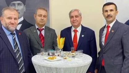 Saadet Partisi Akhisar Teşkilatı Cumhuriyet Coşkusuna Ortak Oldu