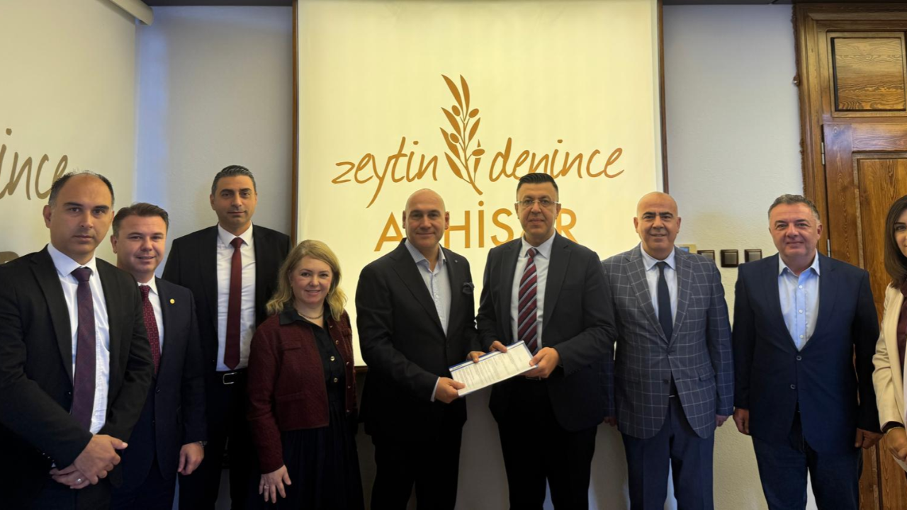 Akhisar Ticaret Borsası ile Vakıfbank Arasında Önemli Finansman Protokolü