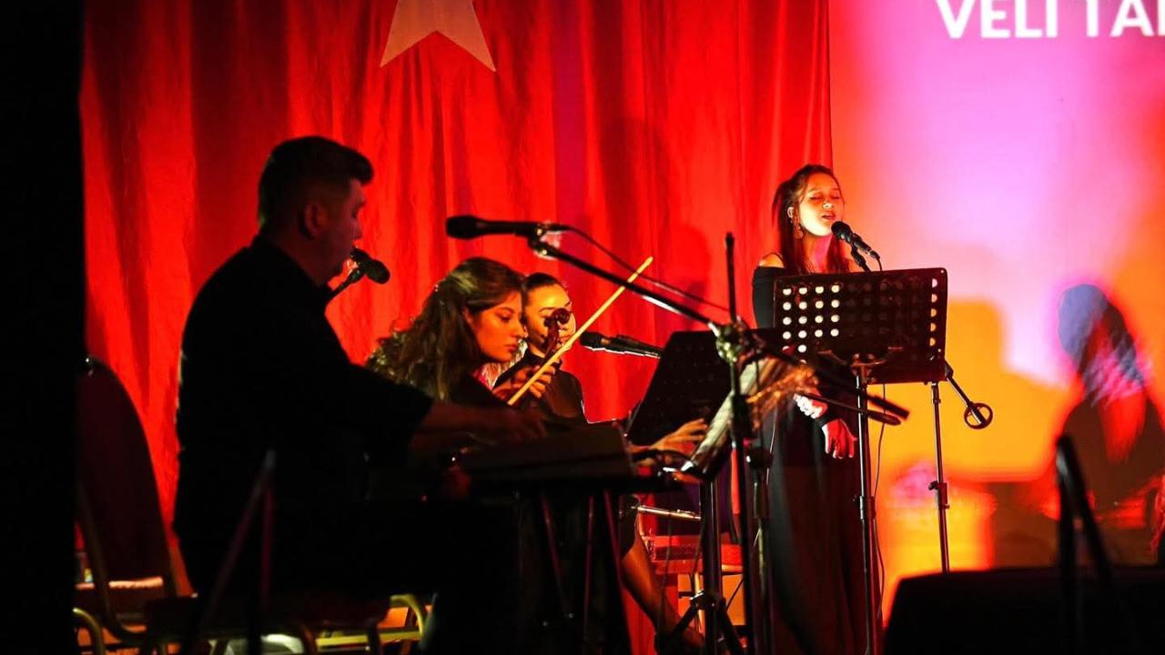 “Benim Adım Öğretmen” Akhisar’da Büyük Beğeni Topladı