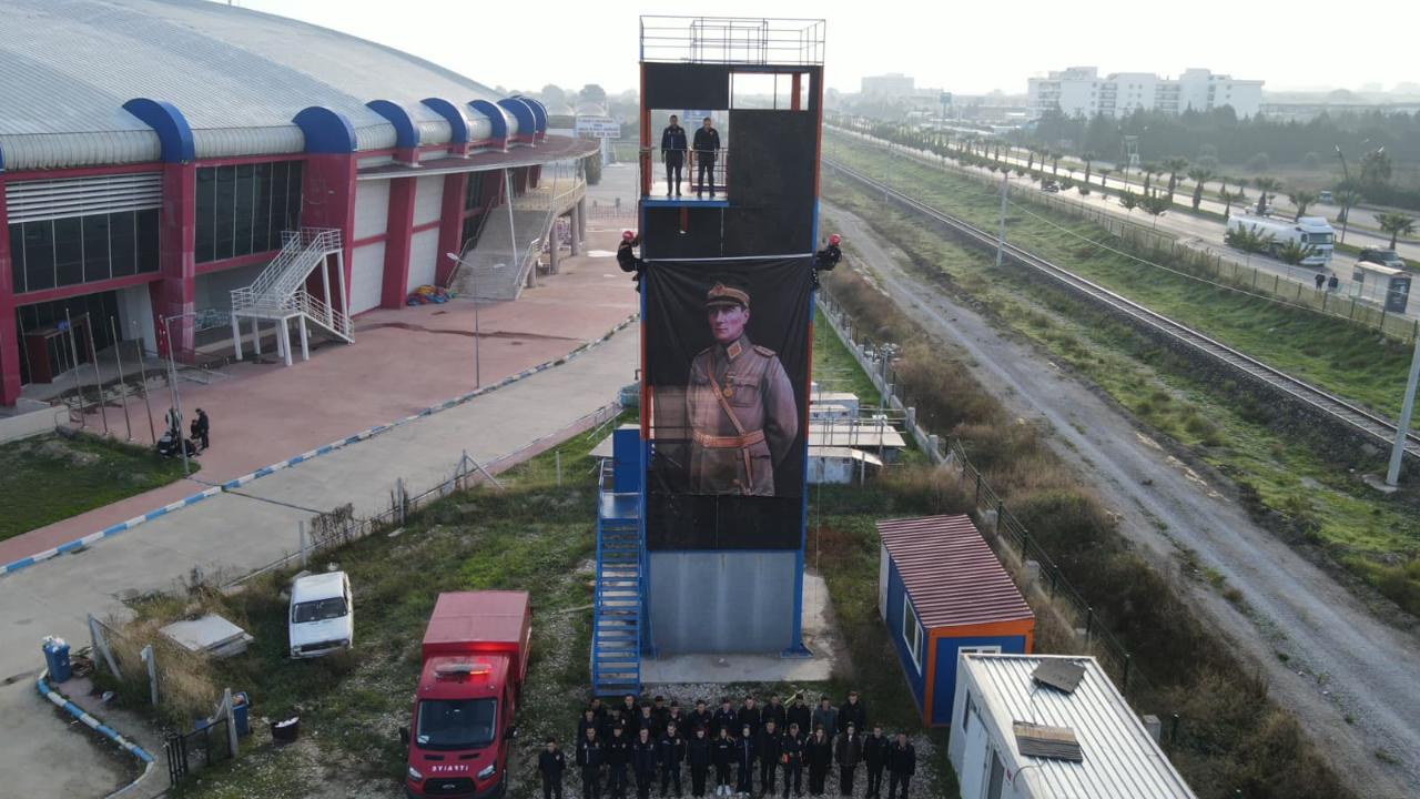 Büyükşehir’de Saatler Ata’ya Saygı İçin Durdu