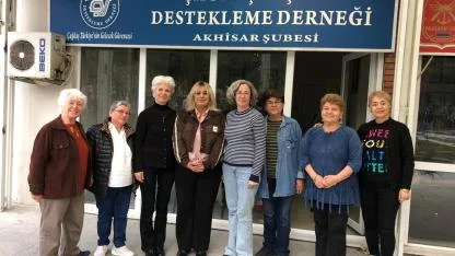 CHP Akhisar Kadın Kolları derneklerle buluştu